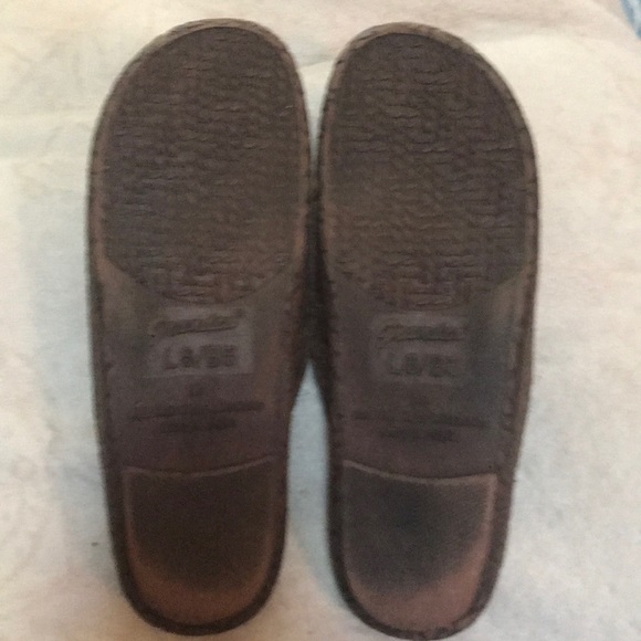 Comfy Slides - Picture 3 of 3